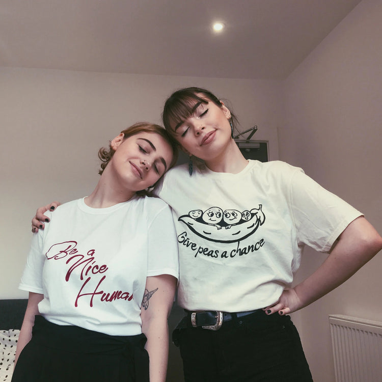 Give peas a chance T Shirt
