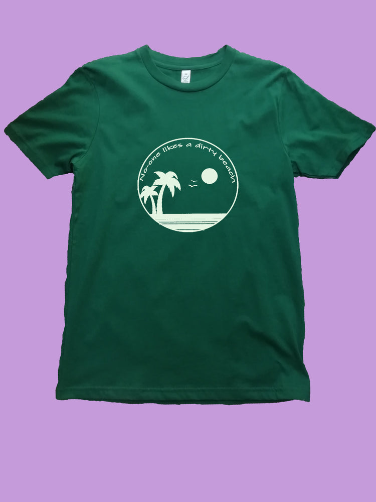 No-one likes a dirty beach Organic Shirt