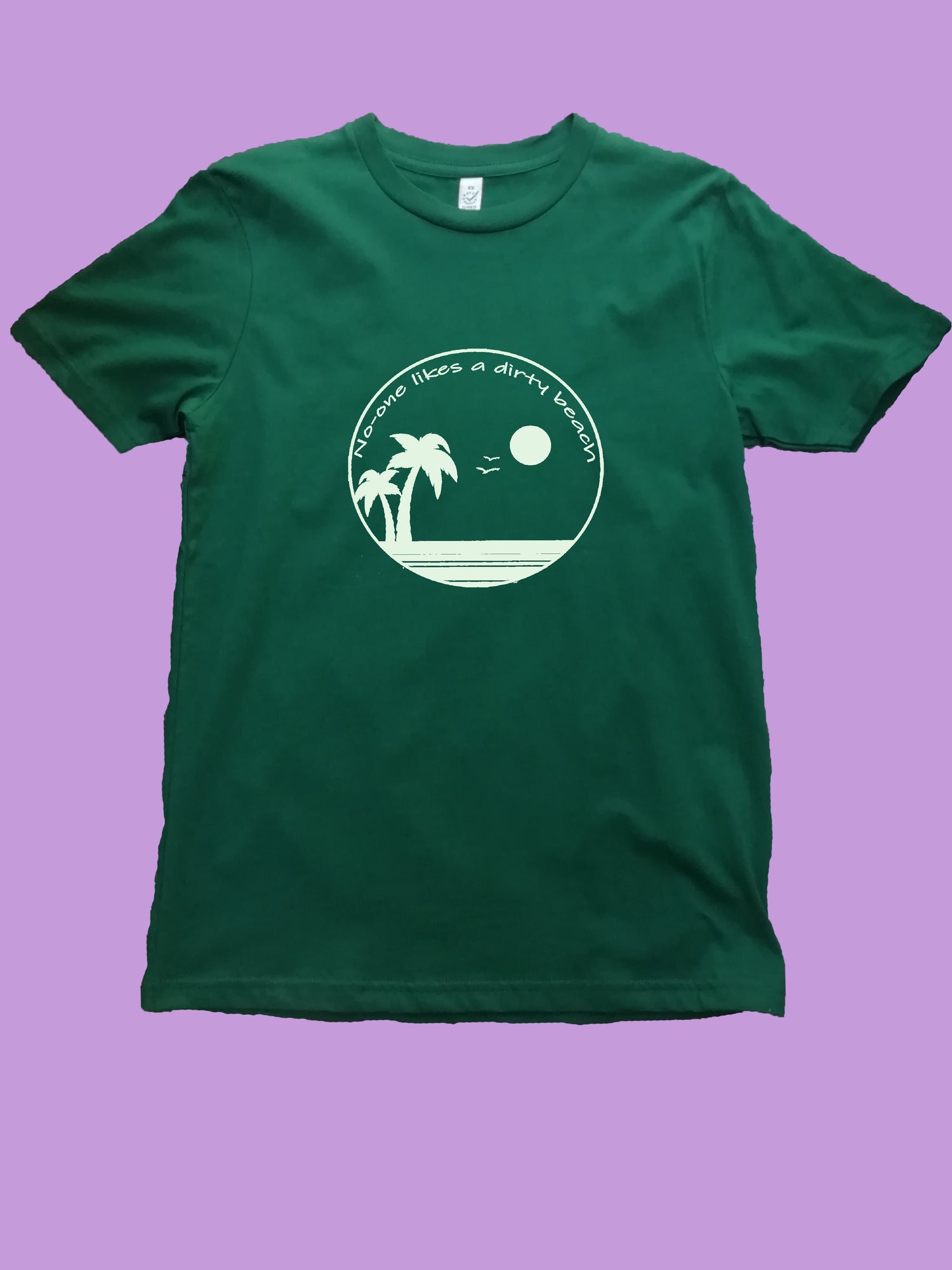 No-one likes a dirty beach Organic Shirt
